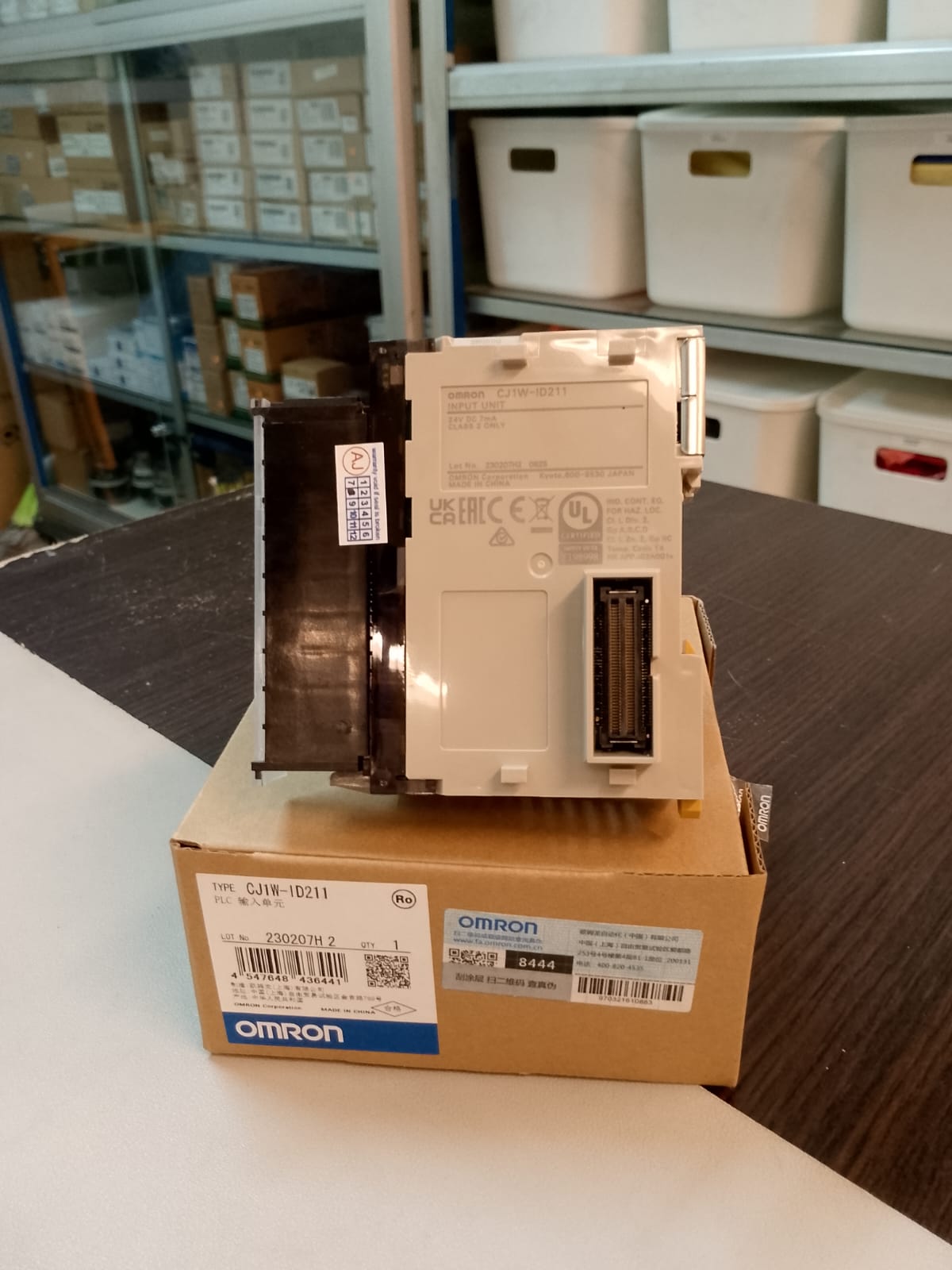 Omron CJ1W-ID211 